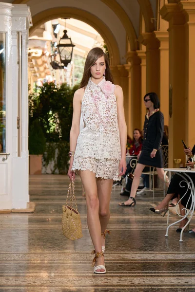 Look 21
